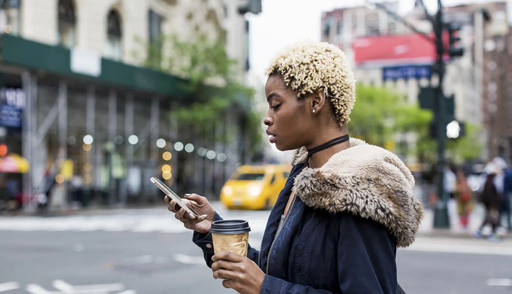 Navigating Online Dating: Best Dating Apps for Black Women in 2024